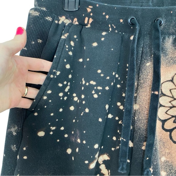 Puma Sweatpants Mens Size Large Upcycled Floral Joggers Sweats Leisure Pants - Picture 3 of 16